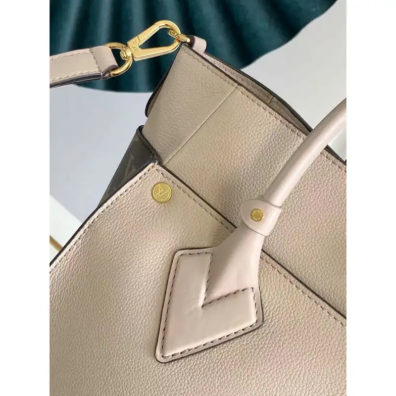 LV Bag 2109YA0207