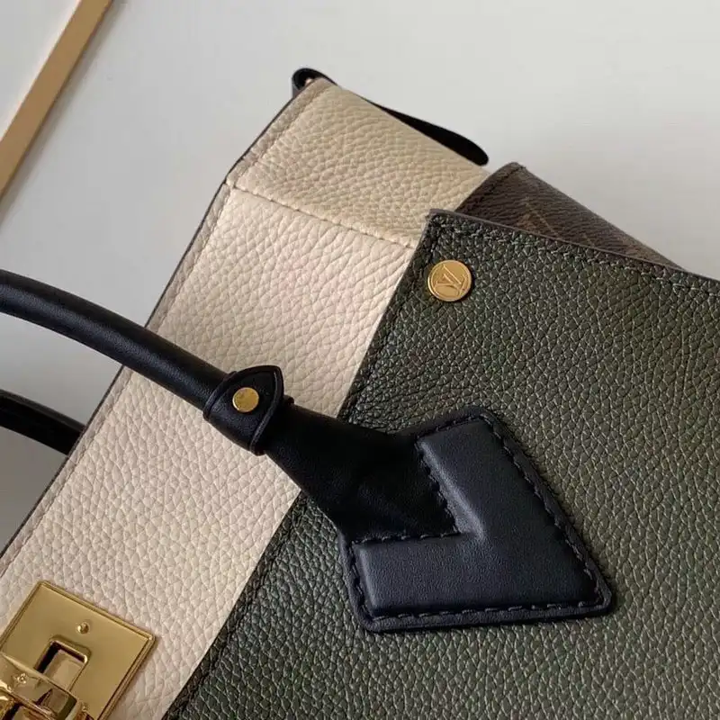 LV Bag 2109YA0213