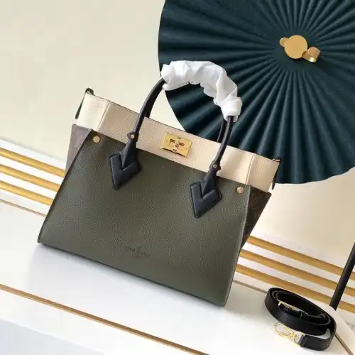 LV Bag 2109YA0213