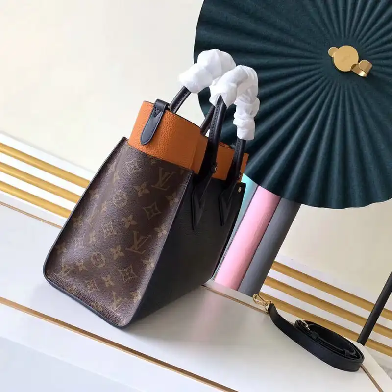 LV Bag 2109YA0214