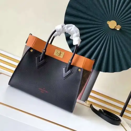 LV Bag 2109YA0214