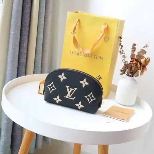 LV Bag 2110DJ0015