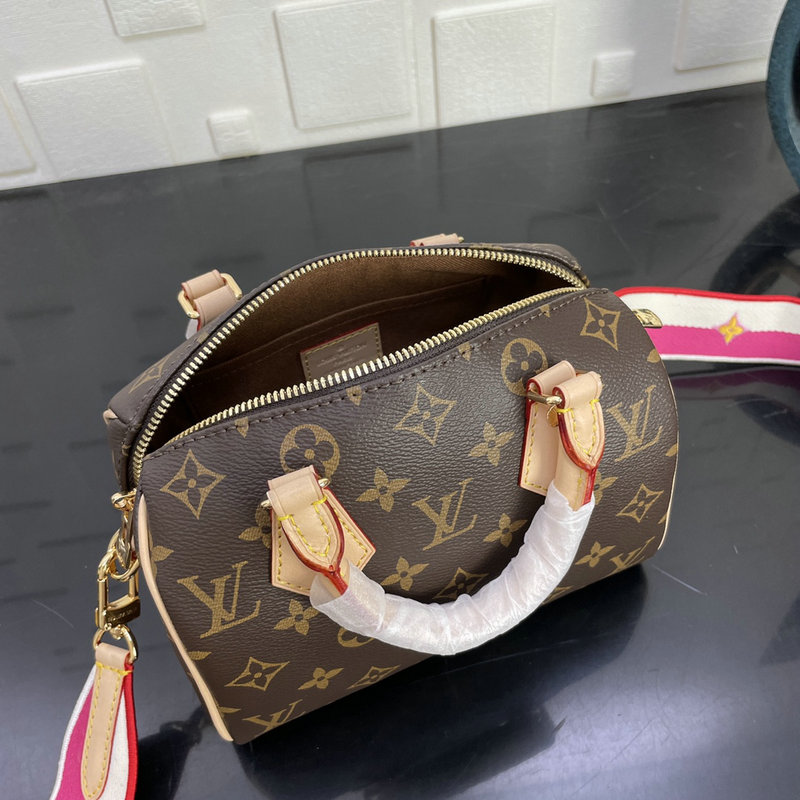 FASH LOUIS VUITTON Bag 2110DJ0029