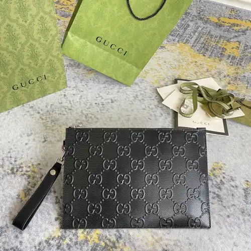 Gucci Bag 2110DJ0033