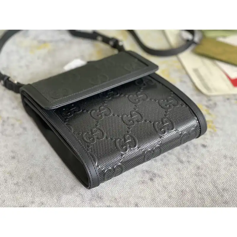 Cheap Gucci Bag 2110DJ0037