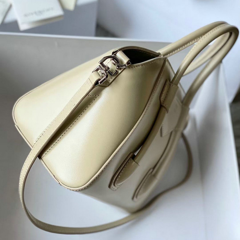 FASH Givenchy s Bags 2110SW0002