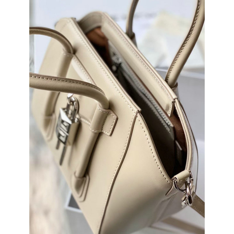 FASH Givenchy s Bags 2110SW0002