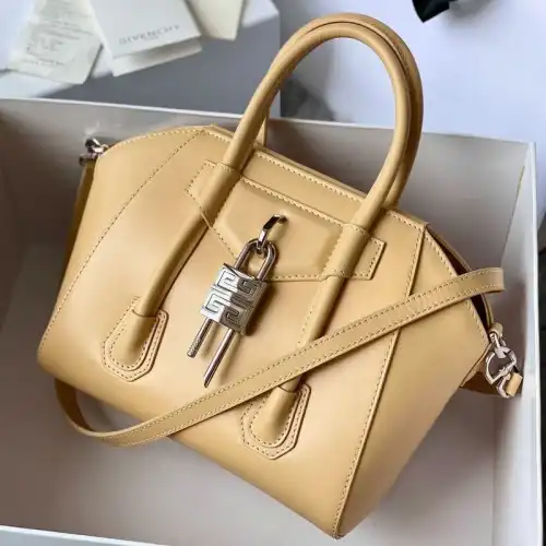 Givenchy s Bags 2110SW0004