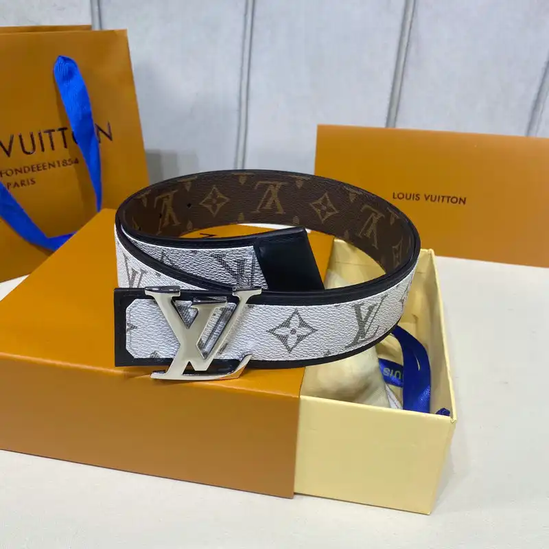 LV Belts 2110XA0022