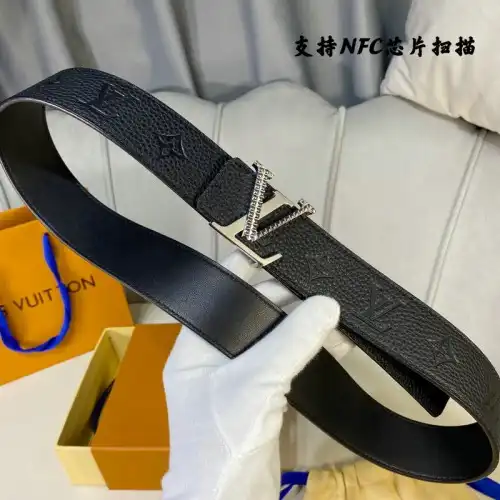 LV Belts 2110XA0057