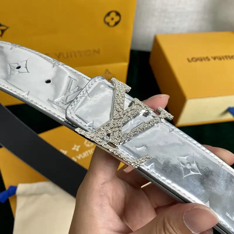 LV Belts 2110XA0093