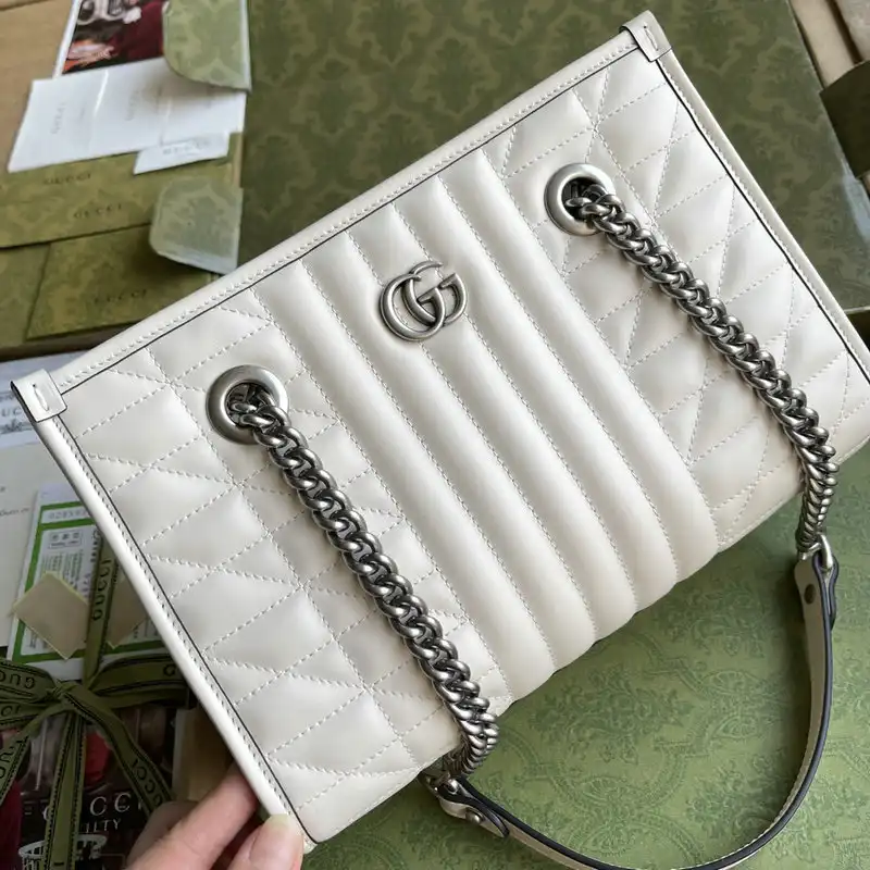 Cheap Gucci Bags 2110YA0001