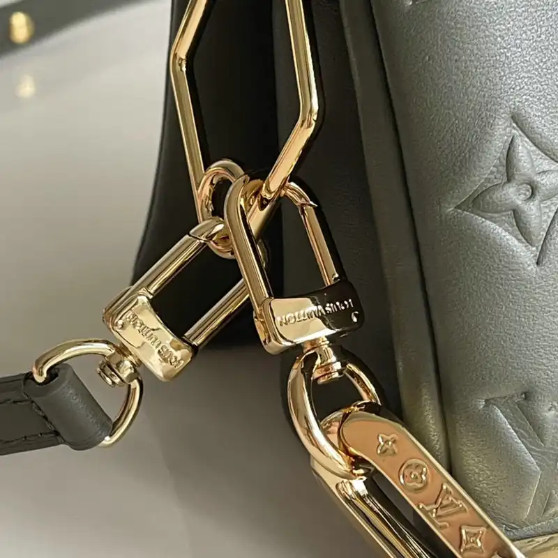 LV Bags 2110YA0017