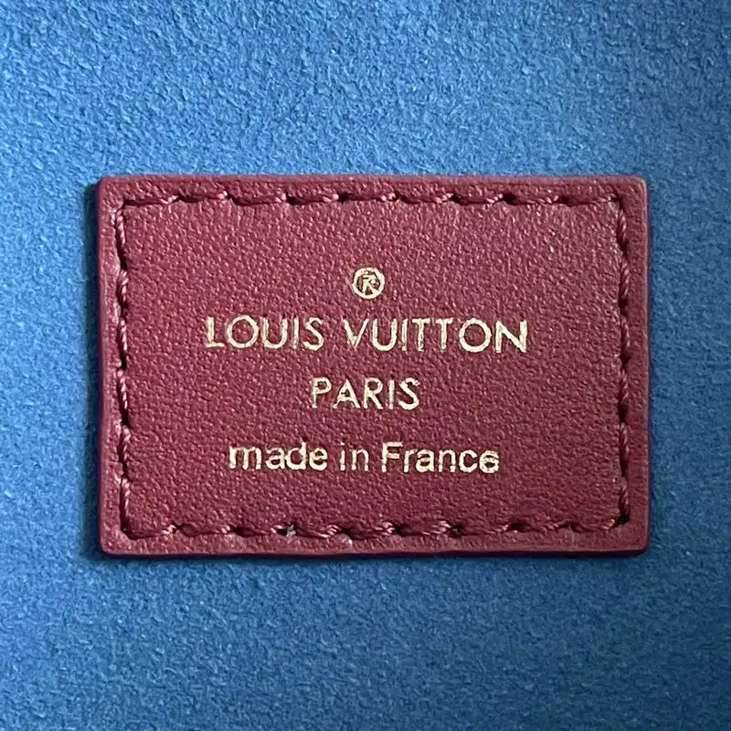 LV Bags 2110YA0018