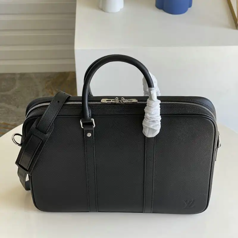 LV Bags 2110YA0026