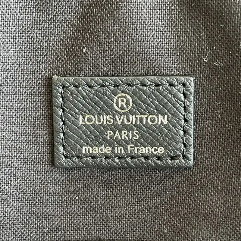 LV Bags 2110YA0026