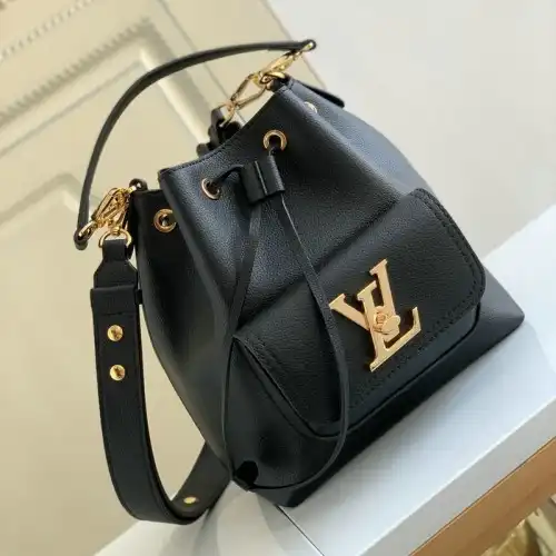 LV Bags 2110YA0036