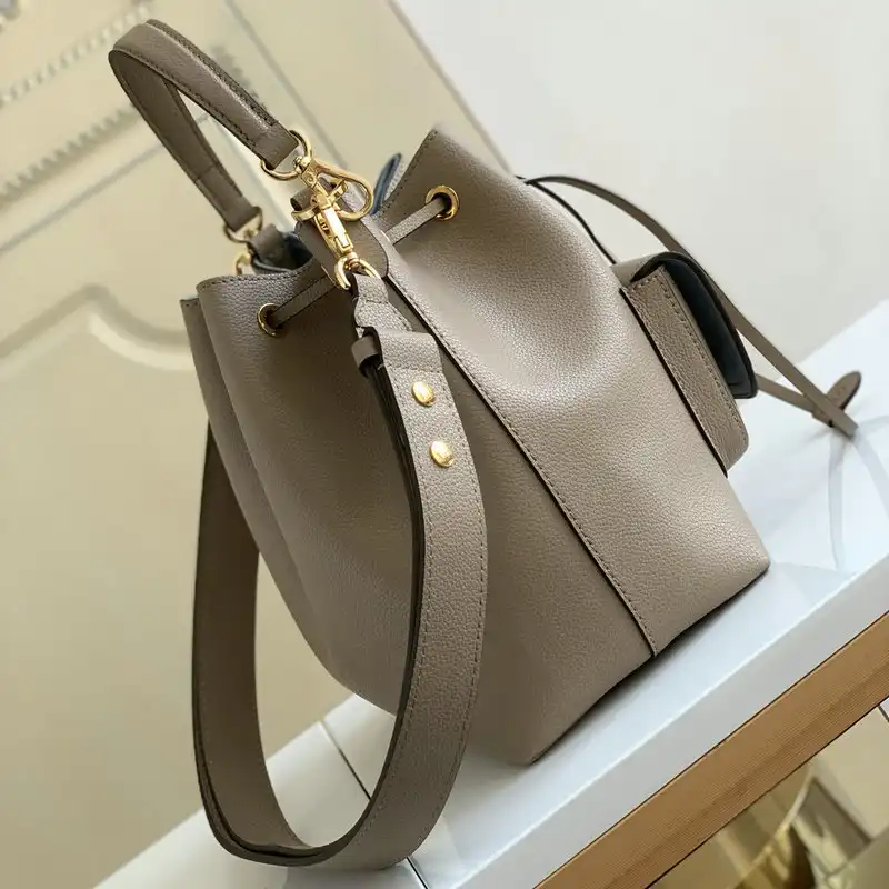 LV Bags 2110YA0038