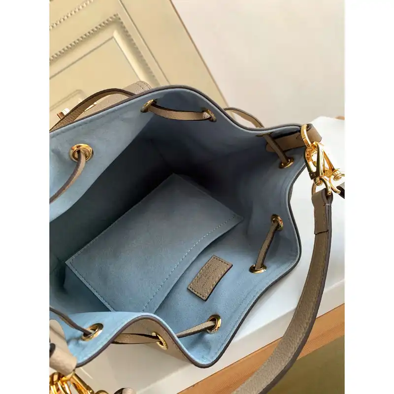 LV Bags 2110YA0038