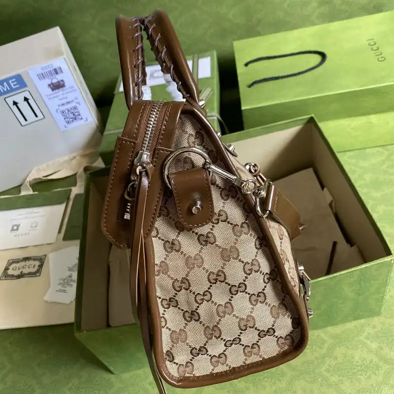 Gucci Bags 2110YA0064