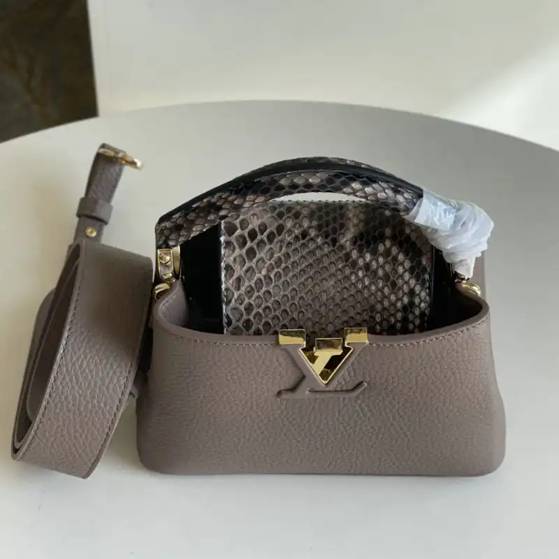 LV Bags 2110YA0097