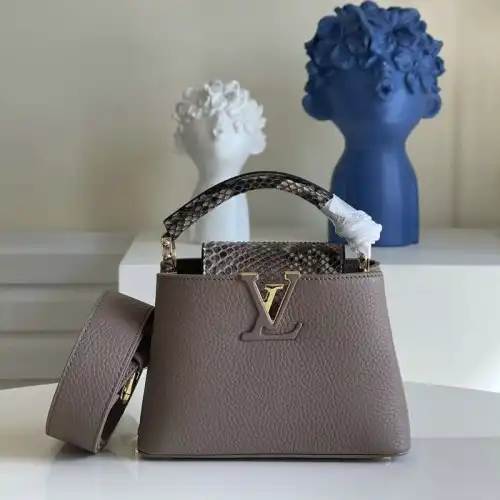 LV Bags 2110YA0097