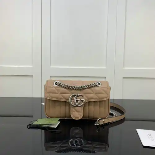 Gucci Bags 2110YA0130