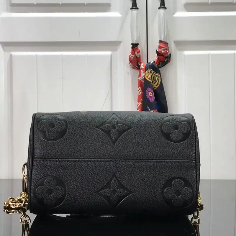 LV Bags 2111FY0057