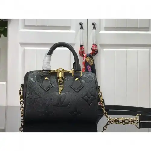 LV Bags 2111FY0057