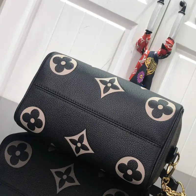 LV Bags 2111FY0058