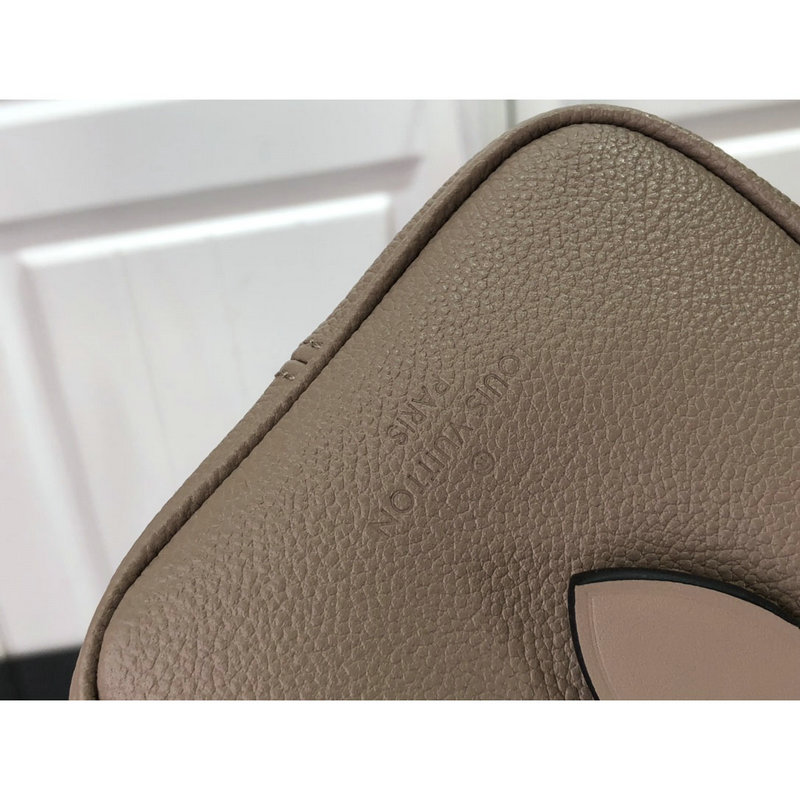 LV Bags 2111FY0060