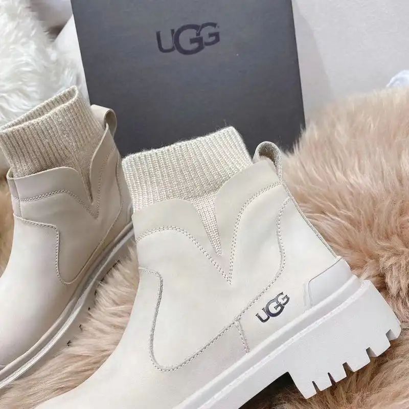 UG**G Shoes 2111PZ0012