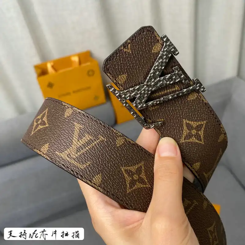 LV Belts 2111XA0017