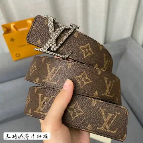 LV Belts 2111XA0017