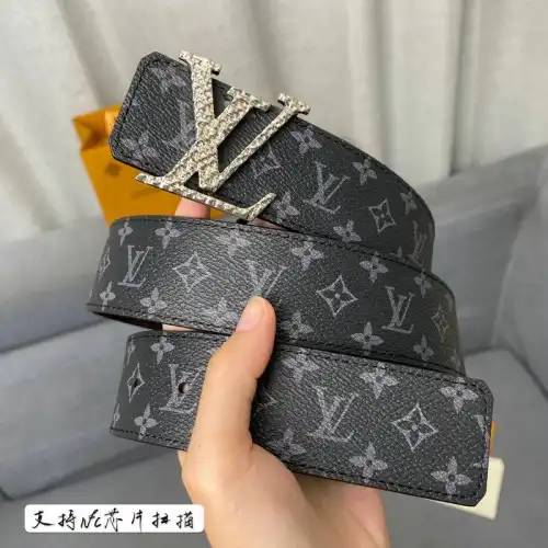 LV Belts 2111XA0019