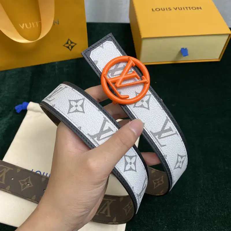 LV Belts 2111XA0032