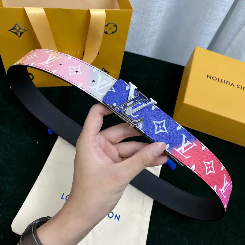 LV Belts 2111XA0039