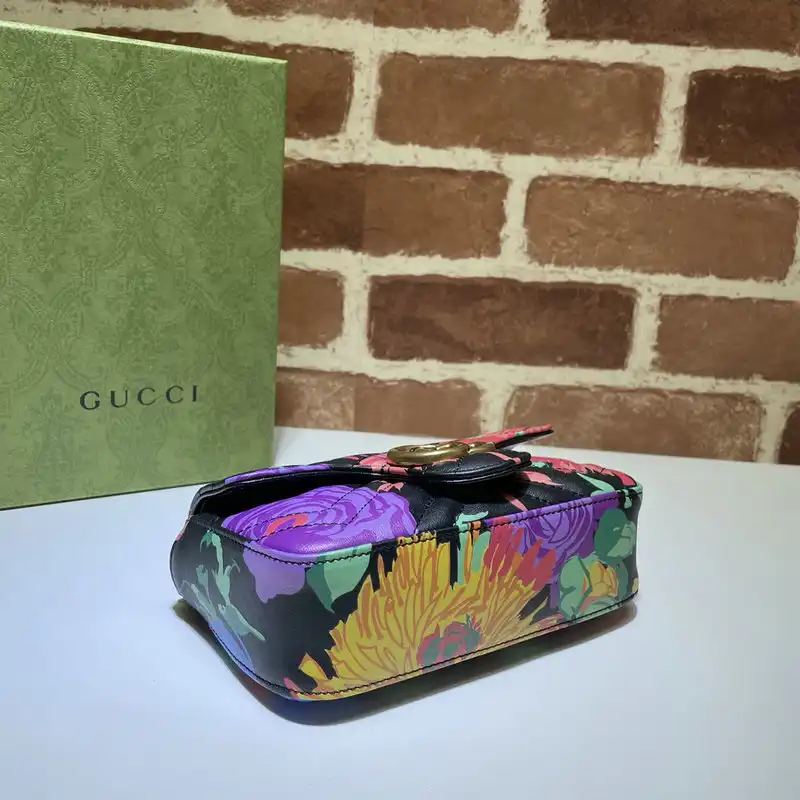 Gucci Bags 2111YA0007