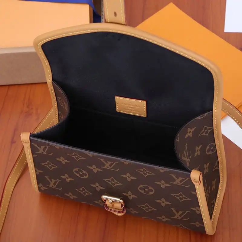 LV Bags 2111YA0014