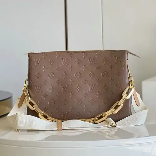 LV Bags 2111YA0026