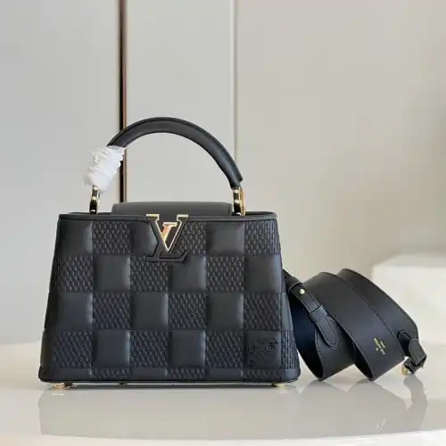 LV Bags 2111YA0028