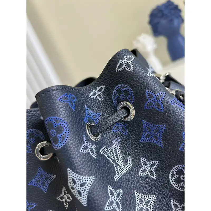 Fashionrepsfam ru LV Bags 2111YA0037