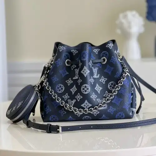 Fashionrepsfam ru LV Bags 2111YA0037