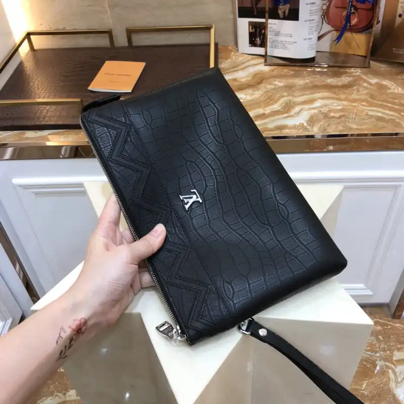 LV Bags 2111YZ0003