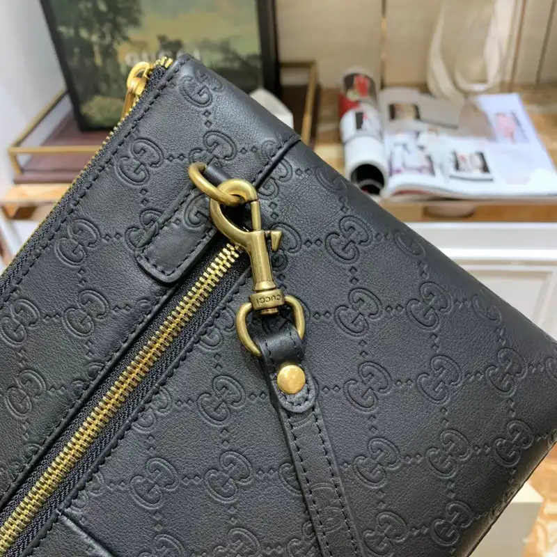 Gucci Bags 2111YZ0004