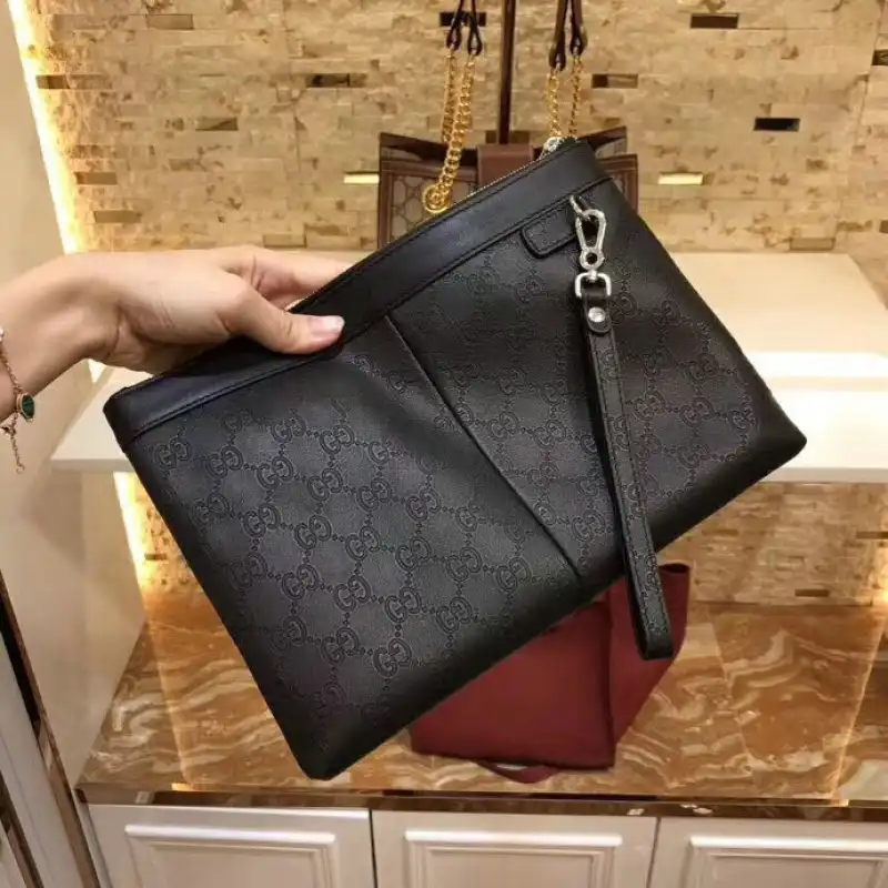 Cheap Gucci Bags 2111YZ0008