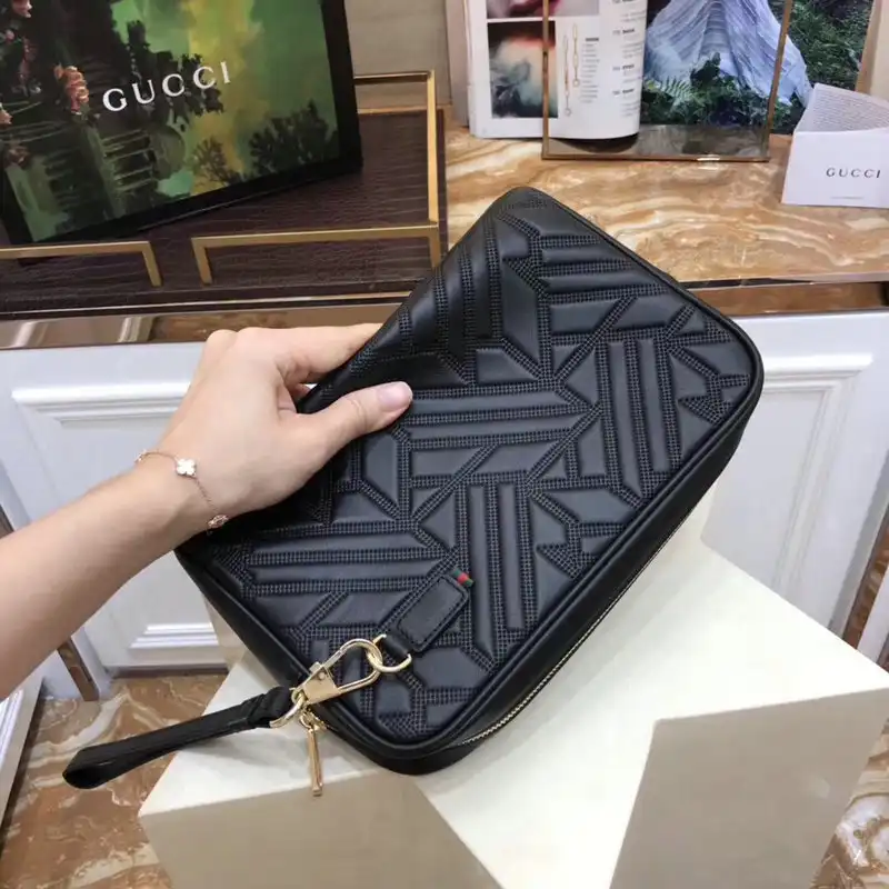 Cheap Gucci Bags 2111YZ0009