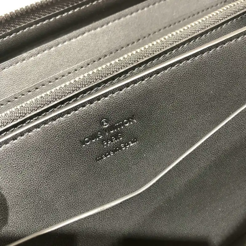 LV Bags 2111YZ0028