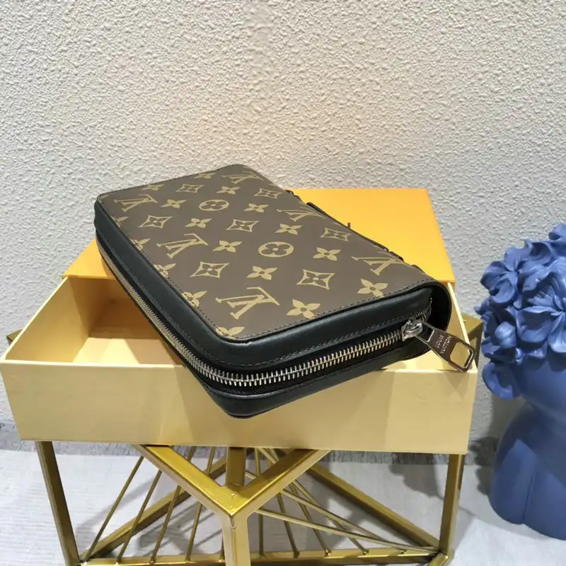 Fashionrepsfam ru LV Bags 2111YZ0031