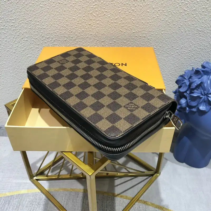 LV Bags 2111YZ0033